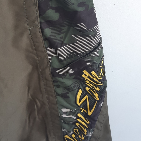 Ocean Earth Men's Trunk Short Size XL kaki green  look new - Picture 8 of 9